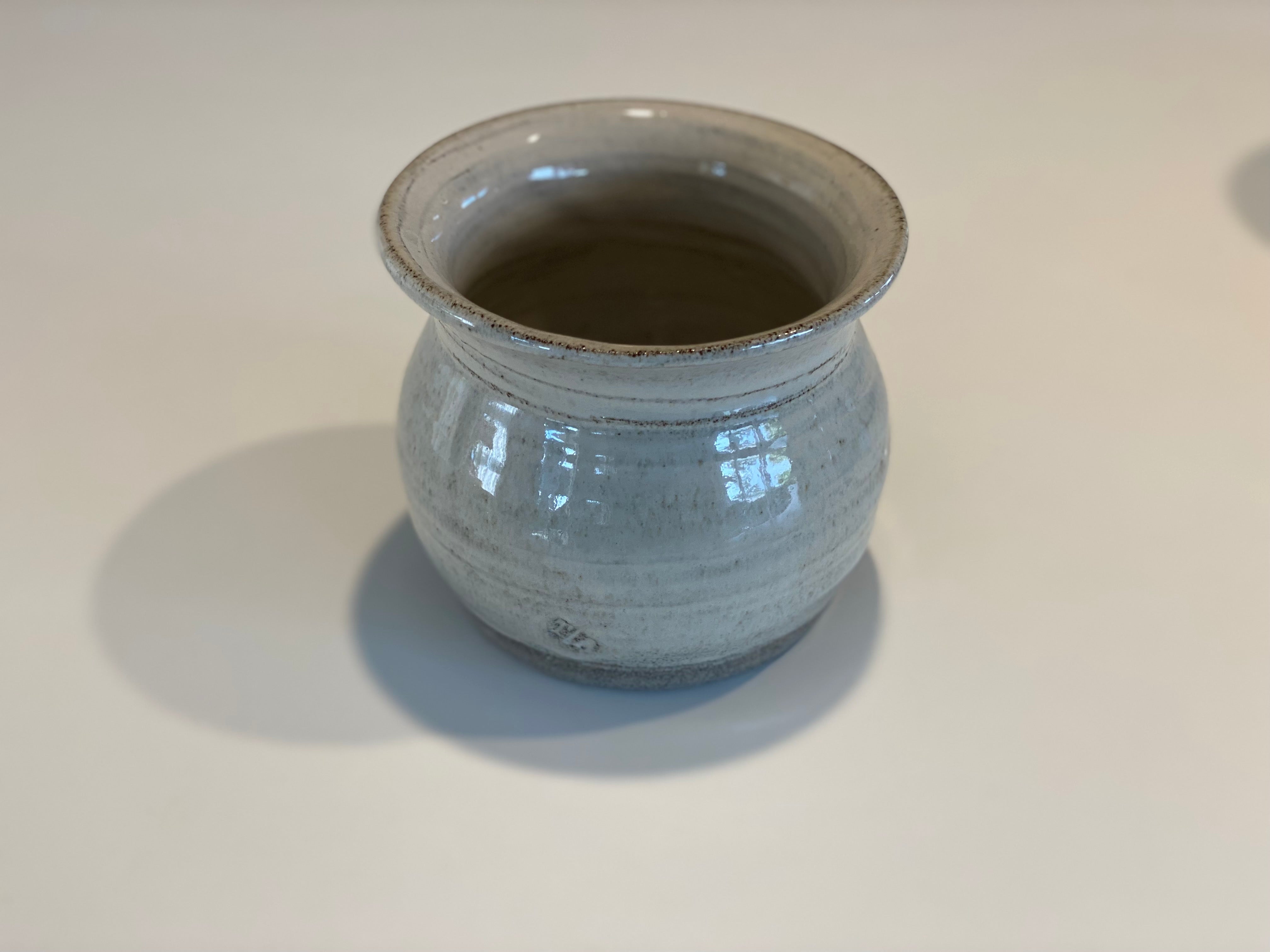 Small Daisy Vase - seconds  $70.00 now  $40.00