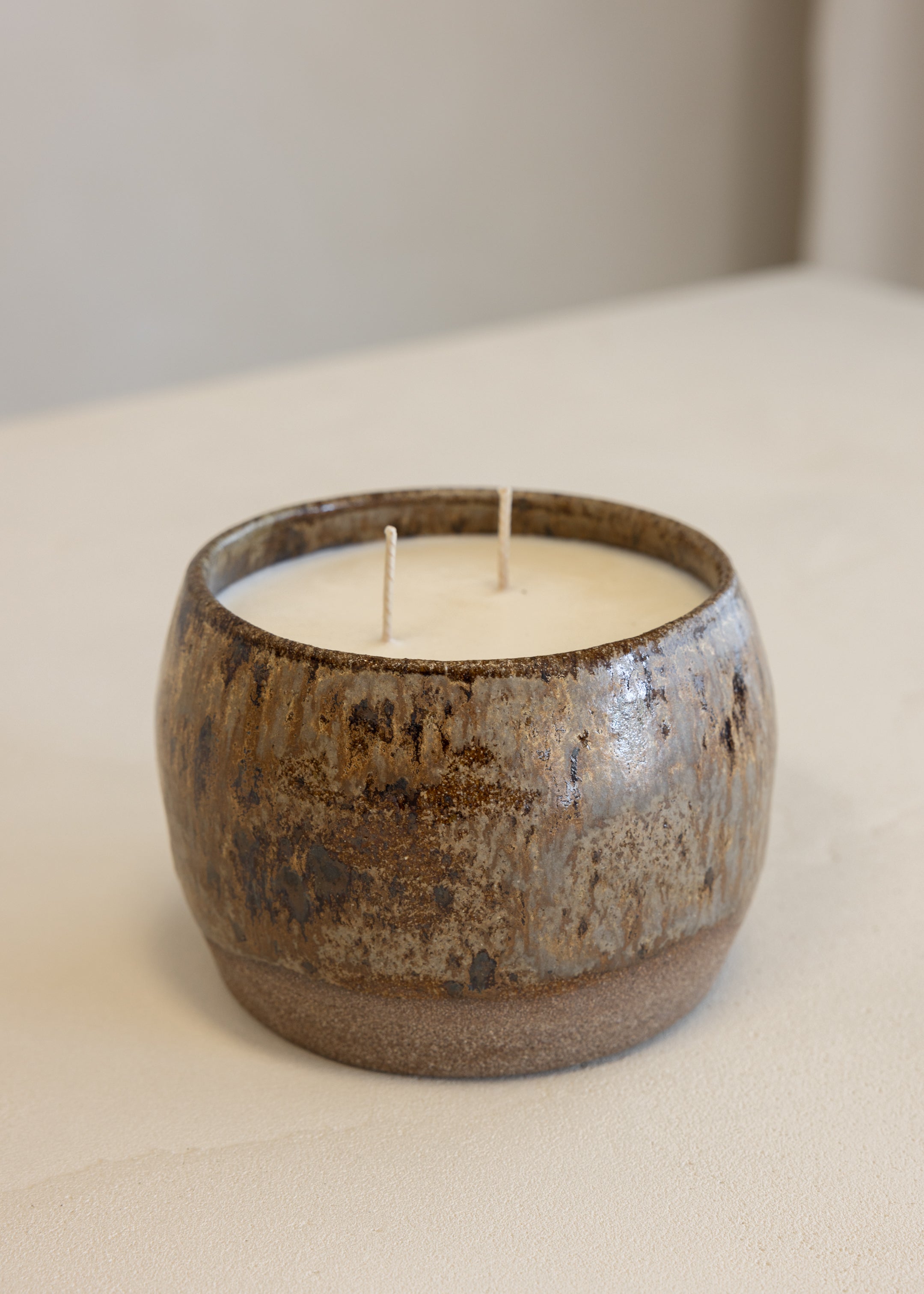 Large Round Candle - Rustic Gold